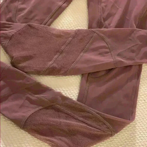 Lululemon leggings - Picture 6 of 10